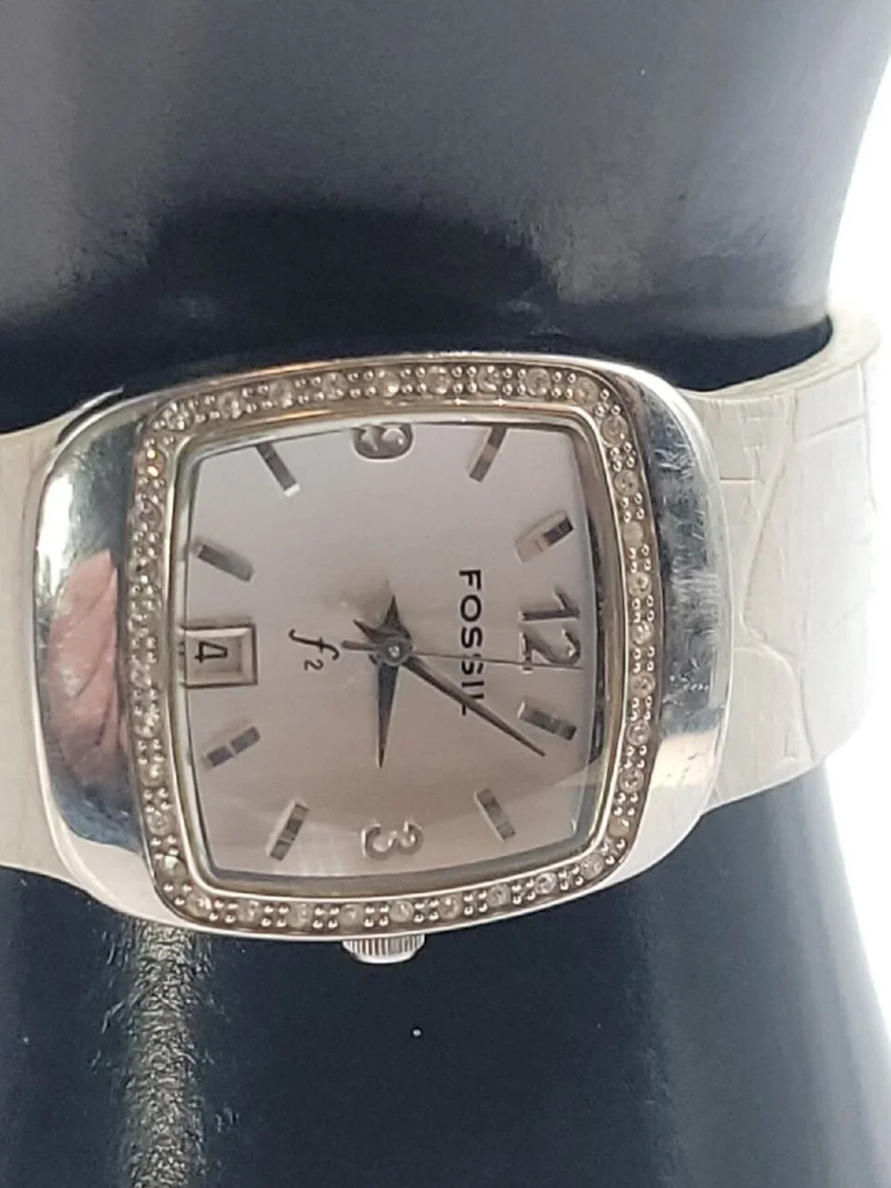 Fossil this elegant